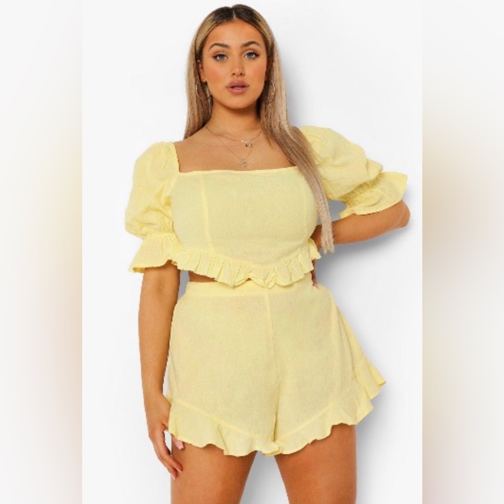 PLUS YELLOW FRILL HEM SHORT CO-ORD
